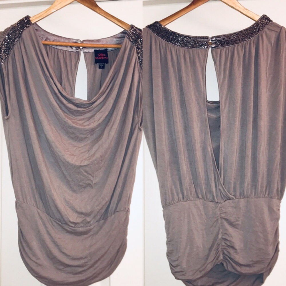 2b Bebe BLOUSE ✨👚